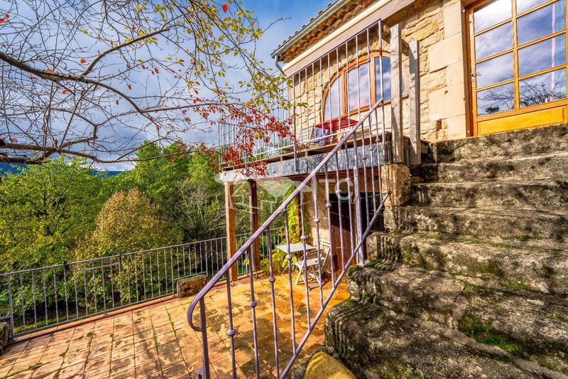 Maison - 204 m² - 8 pièces