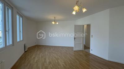 Appartement - 98 m² - 4 pièces
