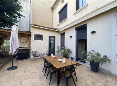 Maison - 203 m² - 7 pièces