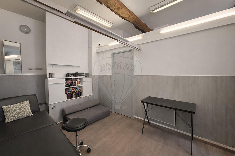 Local commercial - 28 m² - 2 pièces