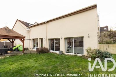 Maison - 136 m² - 6 pièces