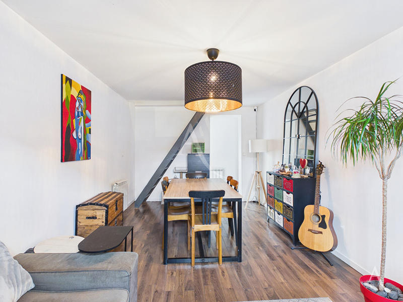 Local commercial - 44 m² - 2 pièces