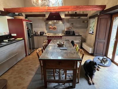 Maison - 200 m² - 5 pièces