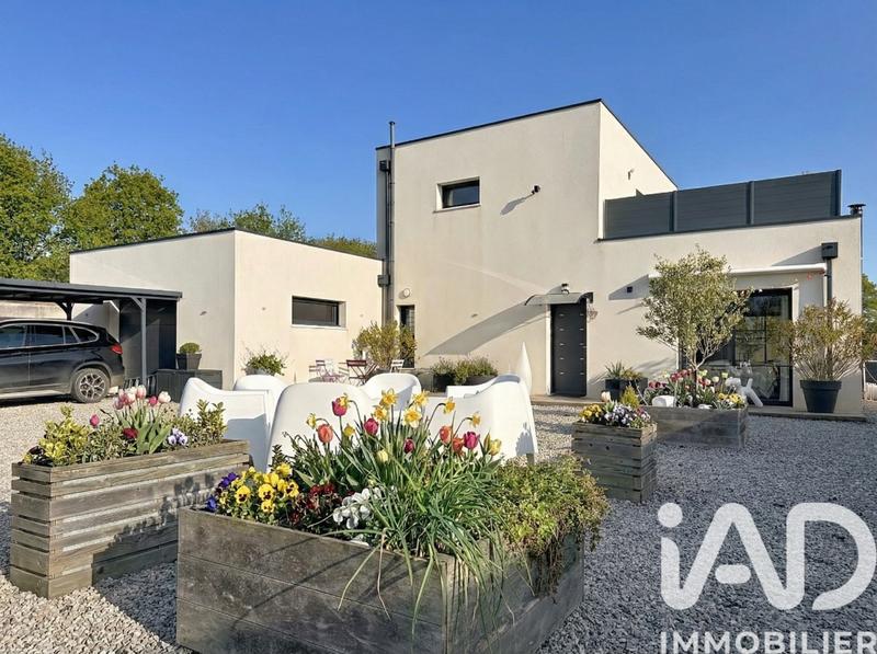 Maison - 168 m² - 5 pièces