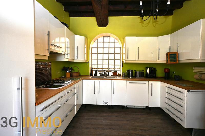 Maison ancienne - 284 m² - 7 pièces