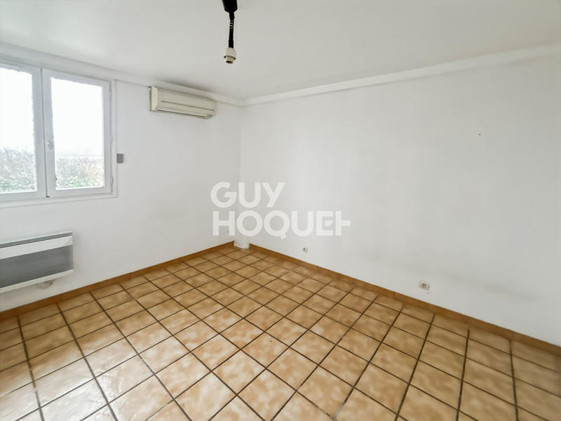 Maison - 419 m² - 18 pièces