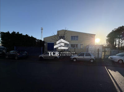 Local d'activités - 620 m²