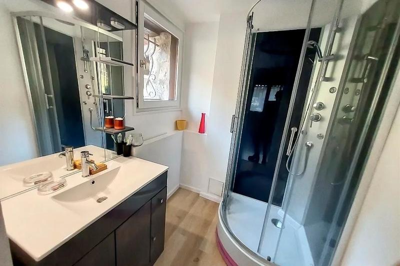 Villa - 479 m² - 15 pièces