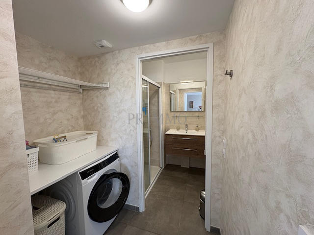 Appartement - 105 m² - 4 pièces