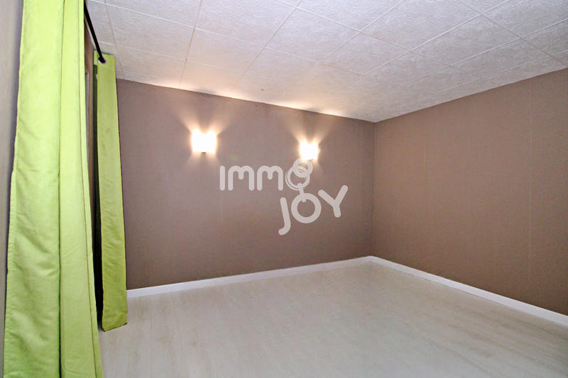 Maison - 157 m² - 6 pièces