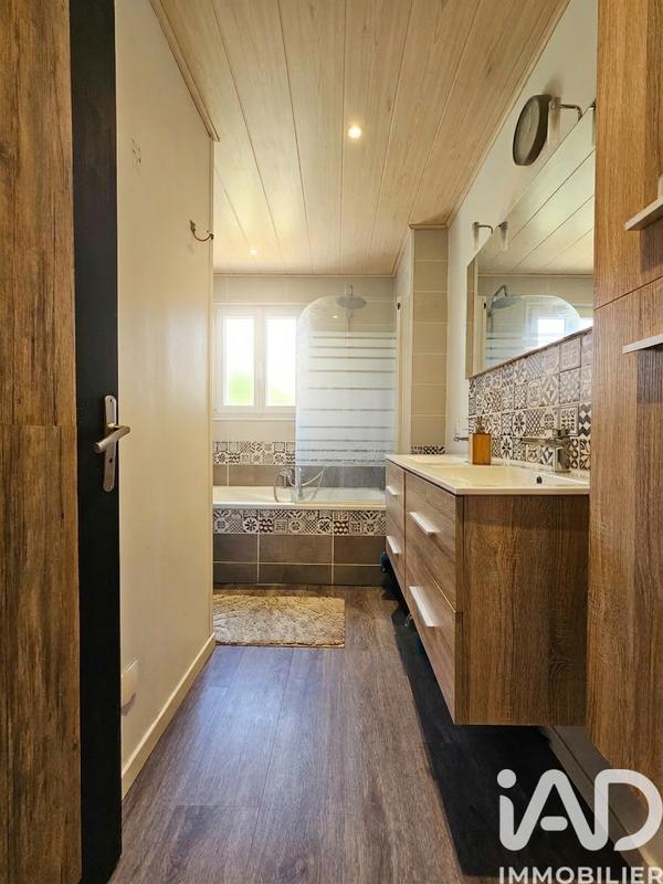 Maison - 105 m² - 5 pièces