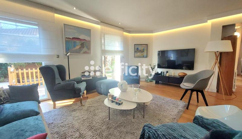 Maison - 150 m² - 5 pièces