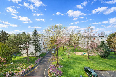 Appartement - 81 m² - 5 pièces