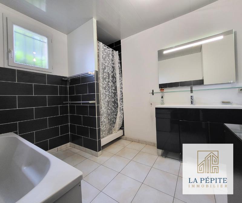 Maison - 122 m² - 6 pièces