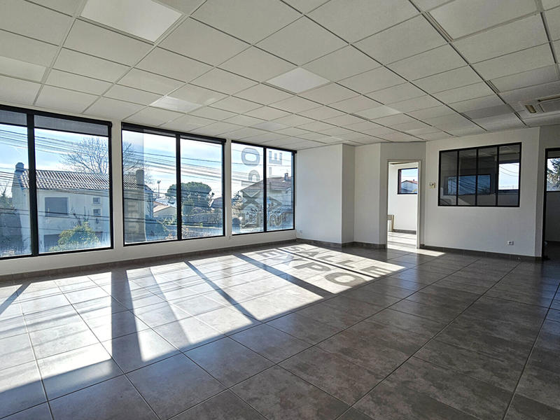 Local commercial - 230 m²