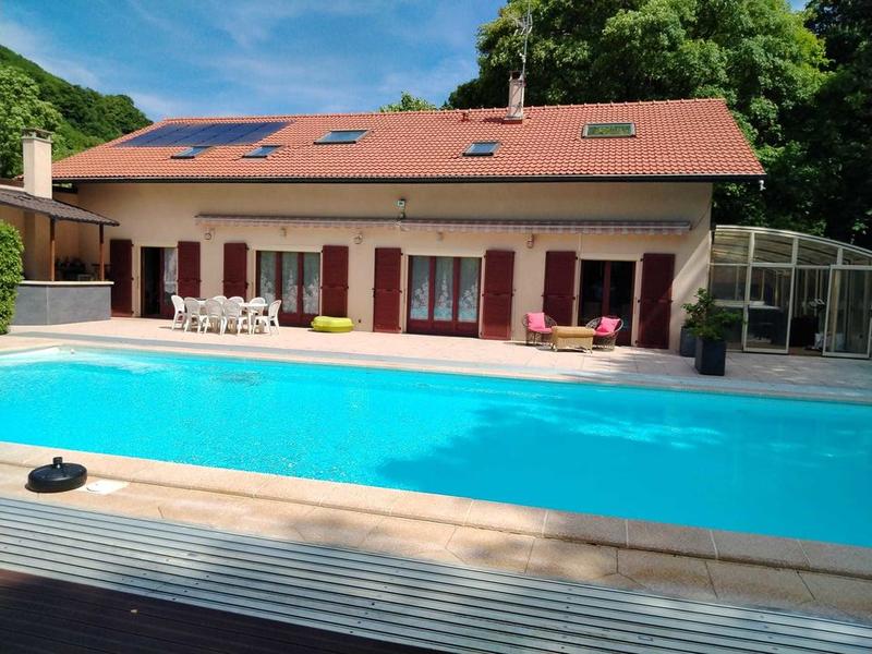 Maison - 313 m² - 9 pièces