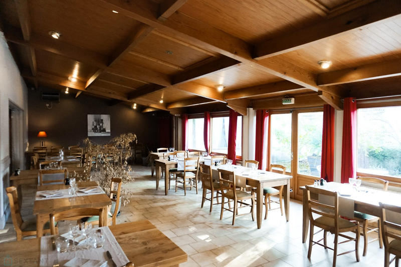 Maison - 550 m² - 18 pièces