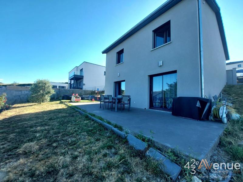 Maison - 103 m² - 4 pièces