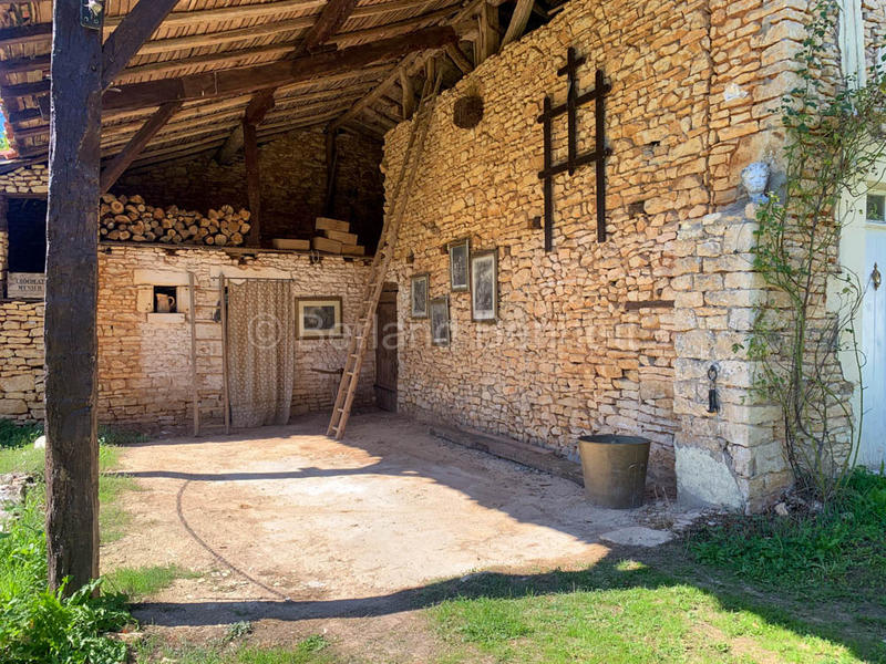 Maison en pierre - 132 m² - 5 pièces