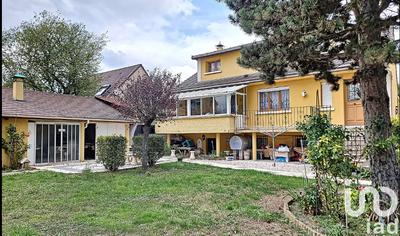 Maison - 160 m² - 7 pièces