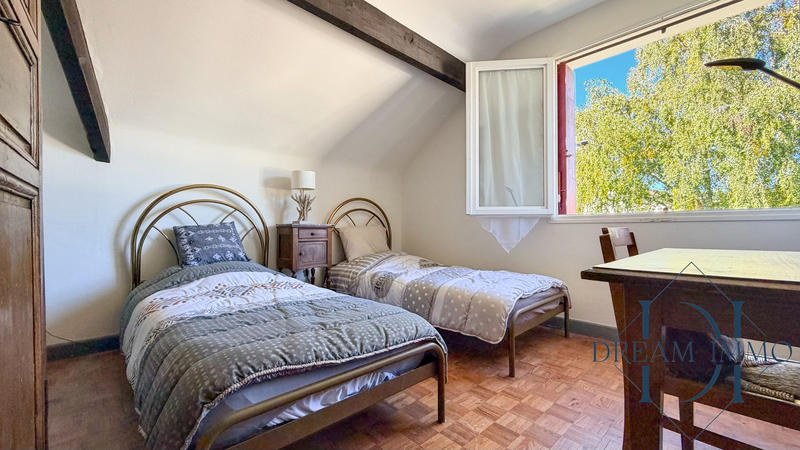 Maison - 165 m² - 7 pièces