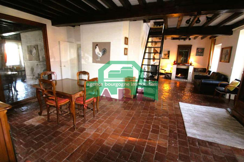 Maison - 160 m² - 7 pièces