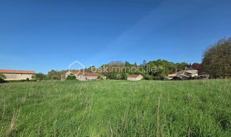 Terrain constructible - 1 400 m²