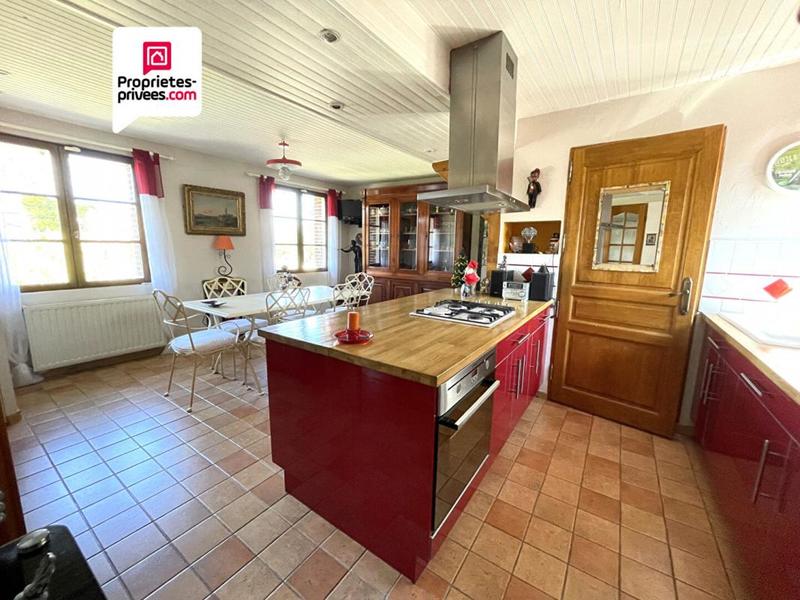 Maison - 205 m² - 8 pièces