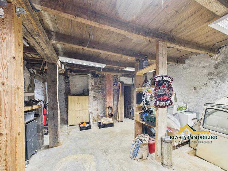 Maison - 231 m² - 2 pièces