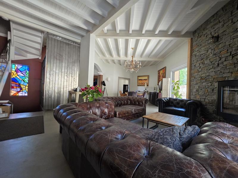 Maison contemporaine - 295 m² - 7 pièces