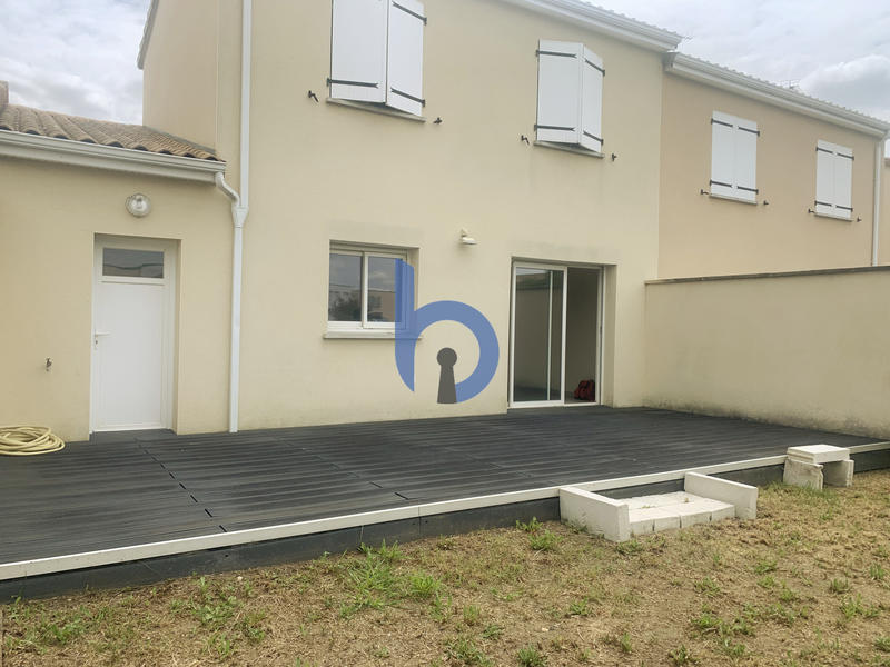 Maison - 93 m² - 4 pièces