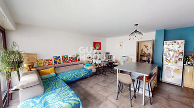 Appartement - 83 m² - 4 pièces