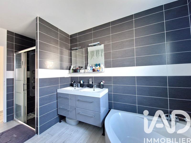 Maison - 129 m² - 6 pièces