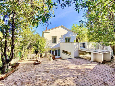 Villa - 140 m² - 5 pièces