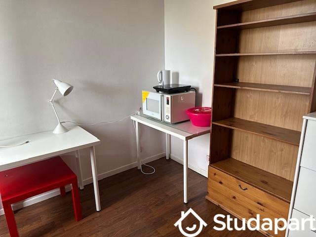 Chambre - 14 m² - 1 pièce