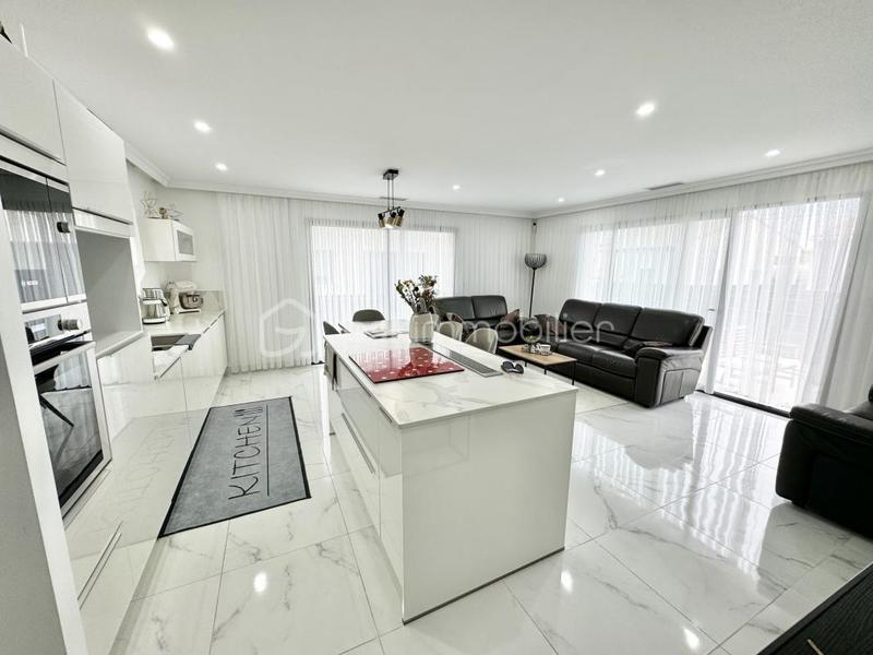 Villa - 130 m² - 5 pièces