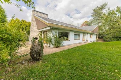 Villa - 197 m² - 8 pièces