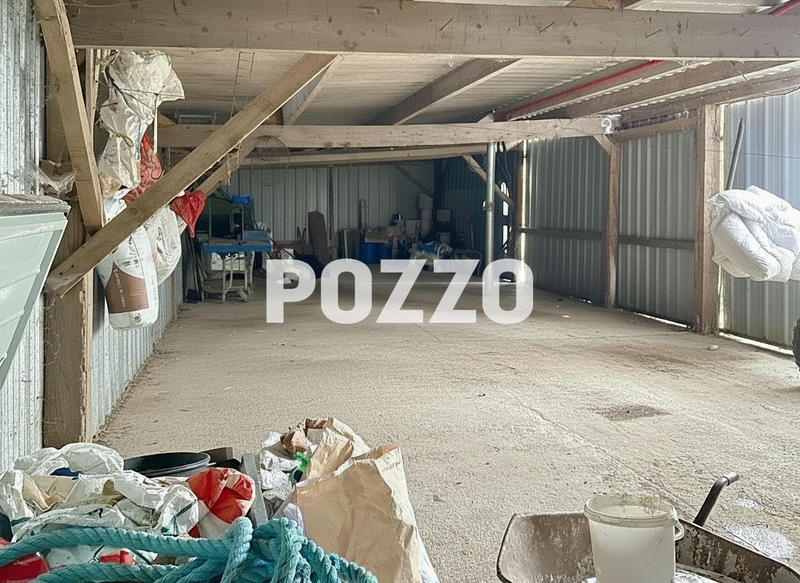 Maison - 99 m² - 5 pièces