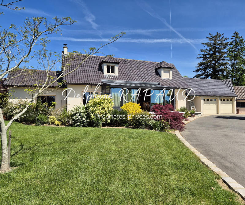 Maison - 167 m² - 8 pièces