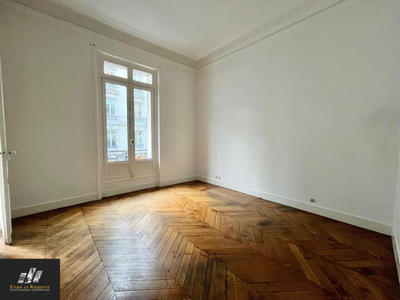 Appartement - 135 m² - 4 pièces