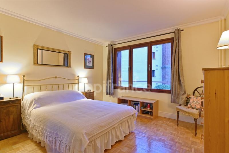 Appartement bourgeois - 122 m² - 5 pièces