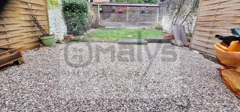 Maison - 95 m² - 4 pièces