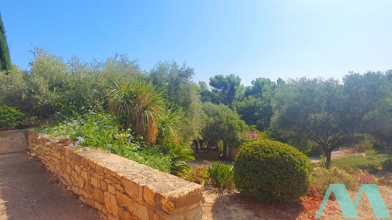 Maison - 198 m² - 7 pièces