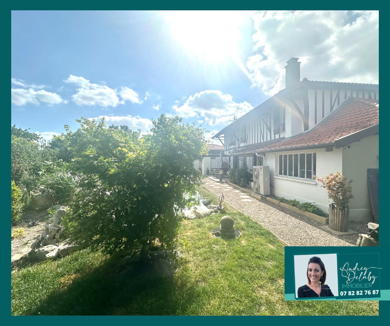 Maison - 203 m² - 8 pièces