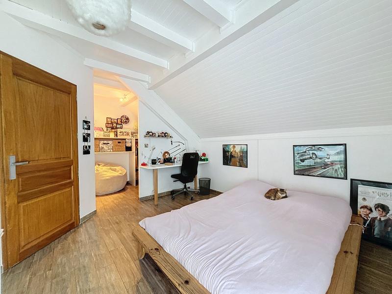 Maison - 181 m² - 8 pièces