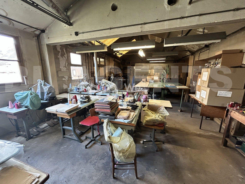 Maison - 210 m² - 8 pièces