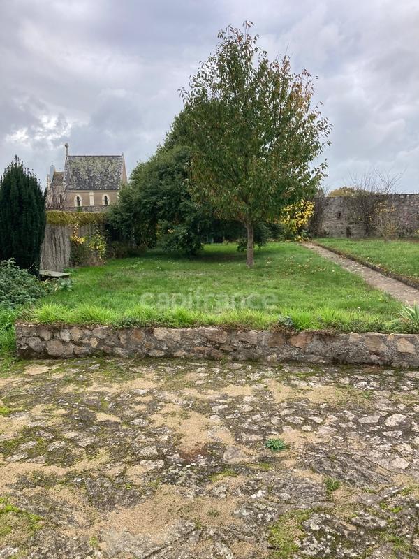 Maison - 240 m² - 9 pièces