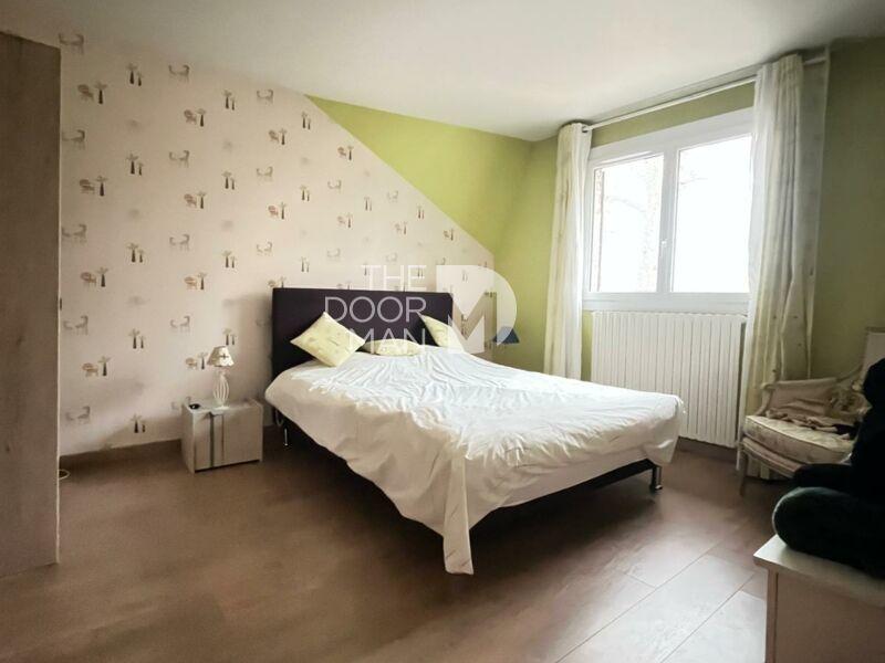 Maison - 157 m² - 5 pièces