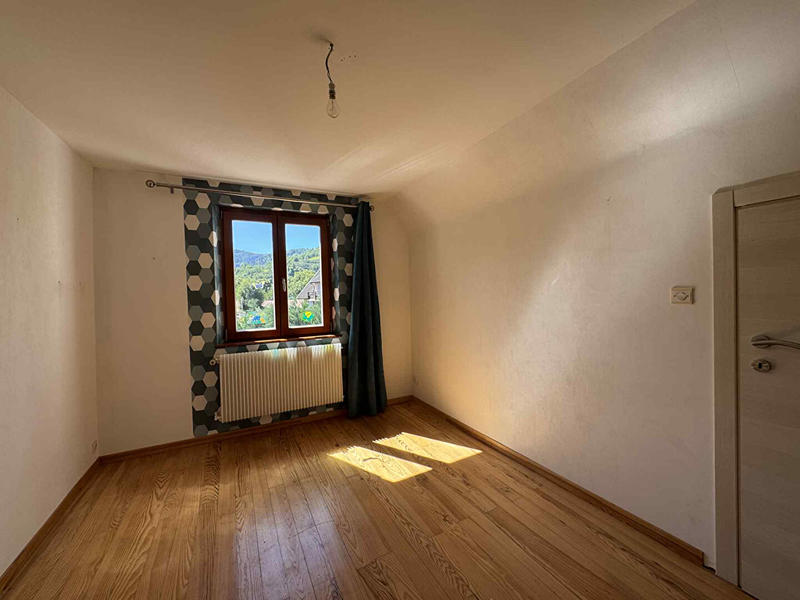 Maison - 154 m² - 9 pièces