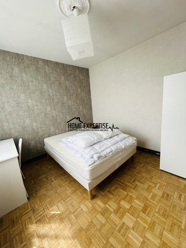 Appartement - 94 m² - 5 pièces